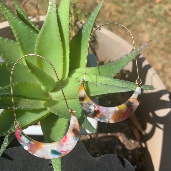 Gorgeous natural tortoise shell earrings - Picture 5 of 8